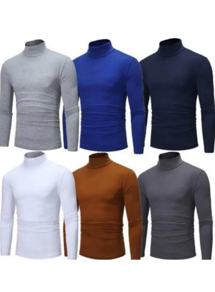 Mens highneck with warm material and classy vibes.